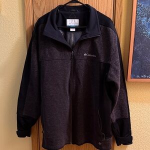 Columbia Omni Heat jacket. EUC, black and grey. Full zip front and pockets XXL